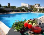 blick-auf-den-pool-und-den-agriturismo.JPG
