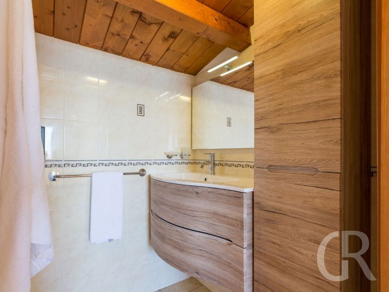 ferienwohnung-amarillis-duschbad.jpg