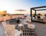 ferienwohnung-dimora-sitzplatz-auf-der-terrasse.jpg