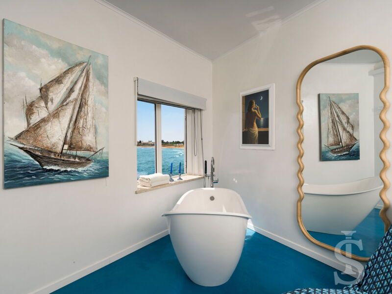 montalbano-suite-freistehende-badewanne.jpg