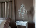 pigna-bianca-tolle-lampe-am-bett.jpg