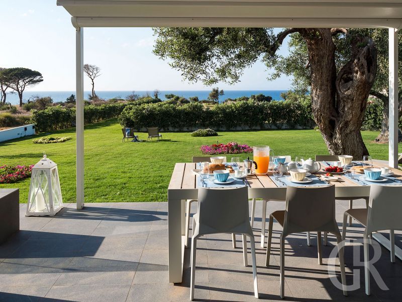 terrasse-mit-meerblick.jpg