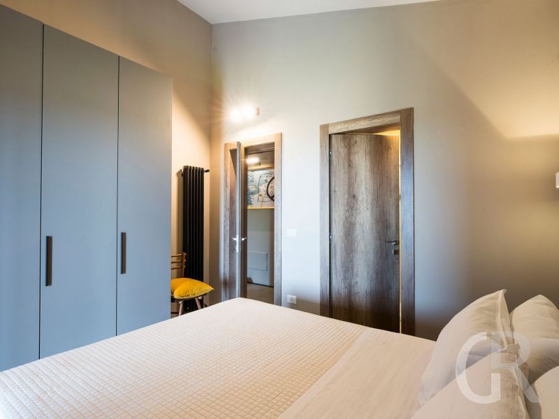 villa-agnese-doppelbett-im-schlafraum.jpg