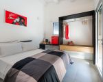 villa-anna-modernes-dppelbett.jpg