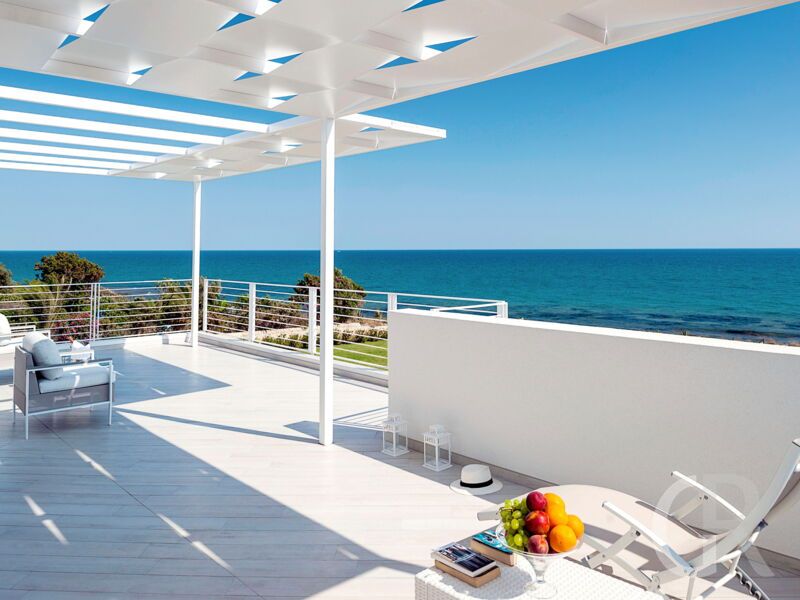 villa-blumarine-blick-auf-das-meer.jpg