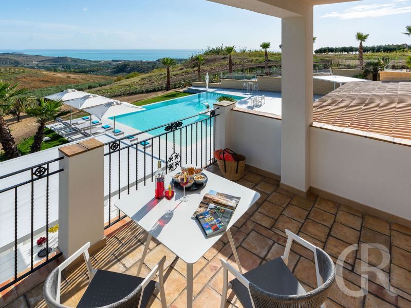 villa-camemi-obere-kleine-terrasse.jpg