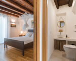 villa-casita-badezimmer-und-schlafraum.jpg