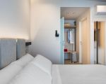 villa-castalia-doppelbett-im-schlafzimmer.jpg