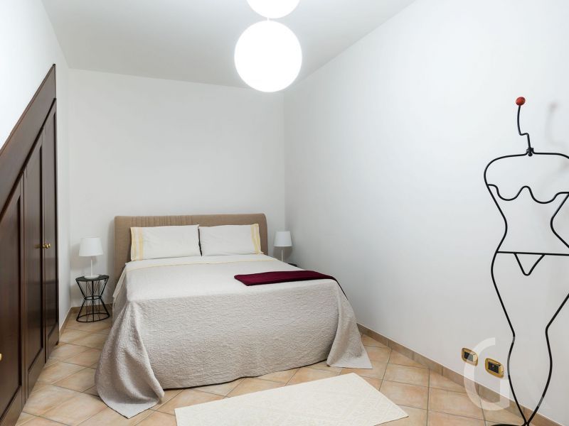 villa-cielo-bett-im-schlafraum.jpg