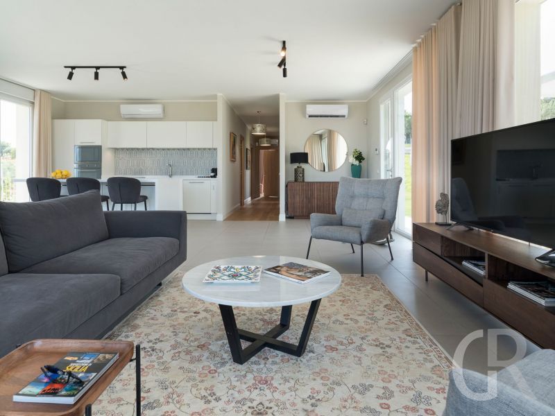 villa-colle-verde-tv-im-wohnbereich.jpg