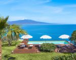villa-coralia-pool-am-meer.jpg