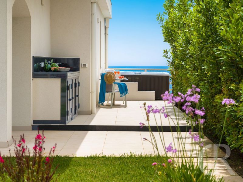 villa-hermes-blick-zum-meer.jpg