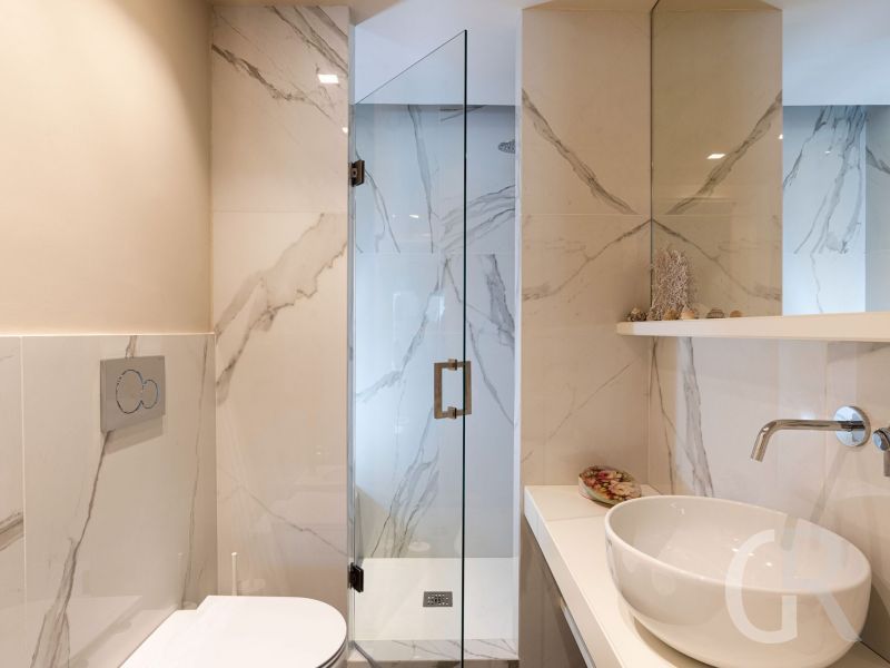 villa-isabella-freundliches-badezimmer.jpg