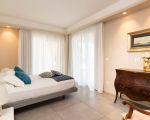 villa-isabella-kommode-und-bett.jpg