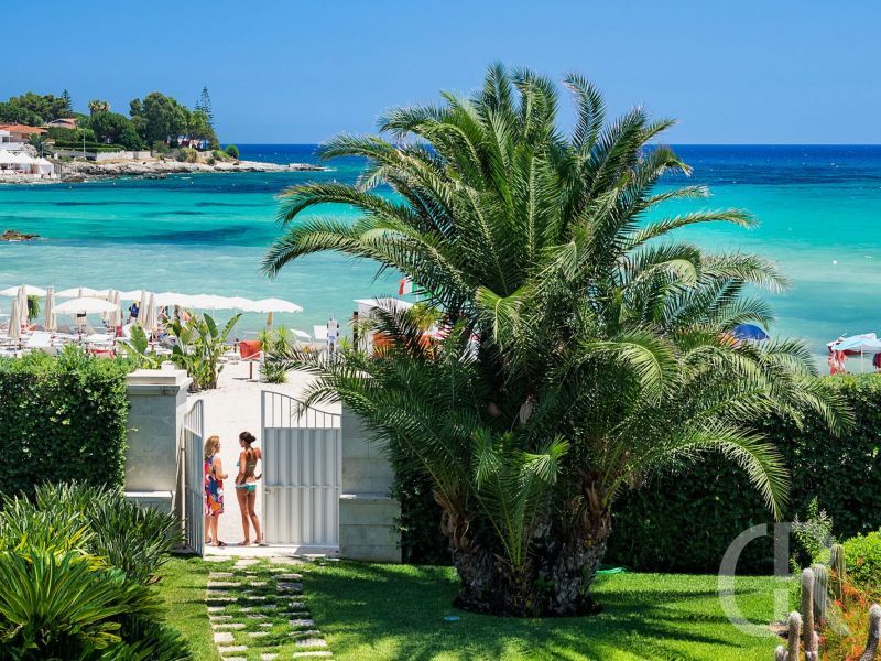 villa-la-plage-zugang-zum-strand.jpg