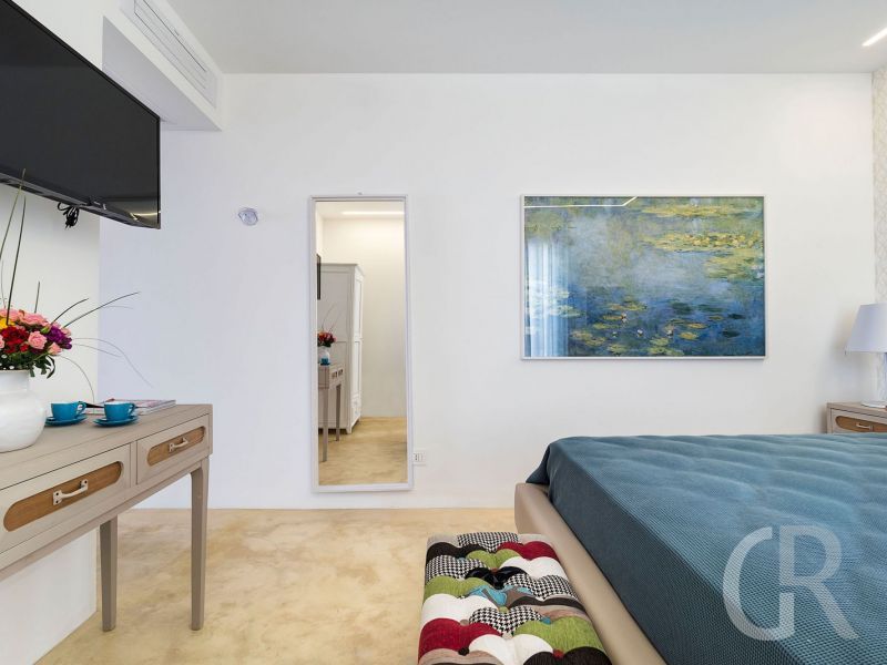 villa-lavanda-schlafbereich-mit-bett.jpg