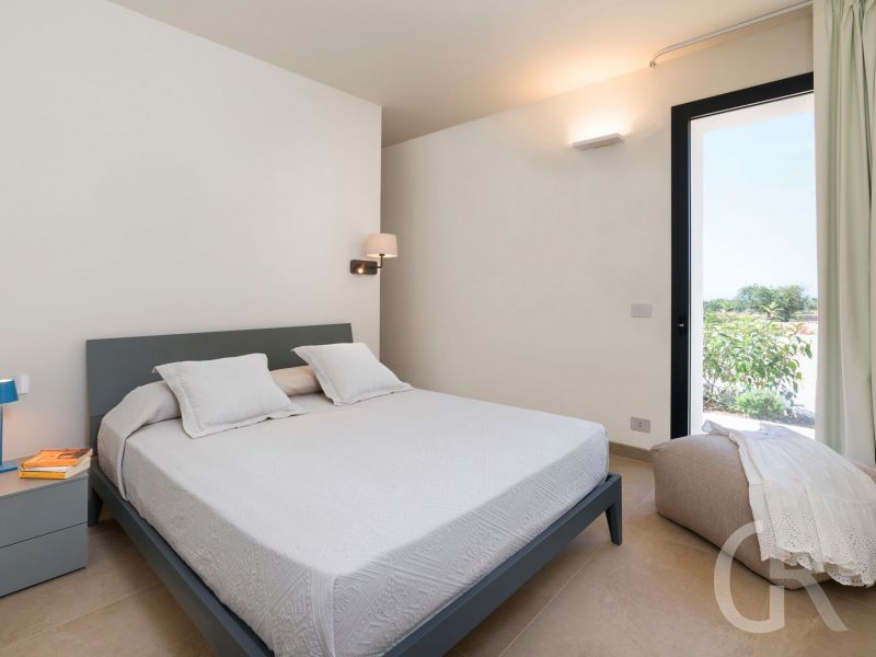 villa-passo-salina-schlafzimmer-mit-doppelbett.jpg