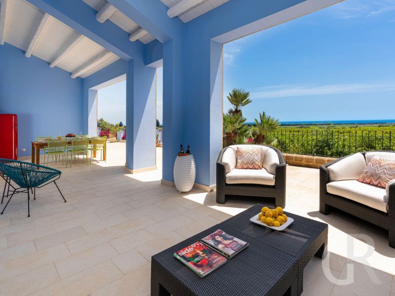 villa-pigna-blue-blick-von-der-terrasse.jpg