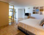 villa-pigna-blue-grosses-bett.jpg