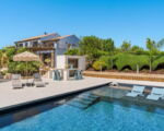 villa-pigna-blue-villa-und-pool.jpg