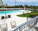 villa-rita-blick-auf-den-pool.jpg