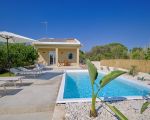 villa-teti-sonnenliegen.jpg
