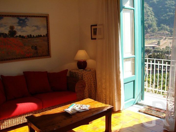 casa-caferi-ausblick-auf-die-terrasse.jpg