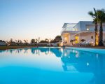 ferienvilla-blumarine-grosser-pool.jpg