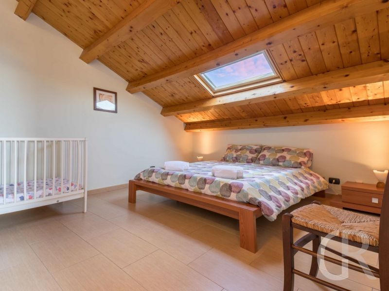 ferienwohnung-gioacchino-grosses-bett.jpg