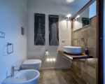 ferienwohnung-platone-duschbad.jpg