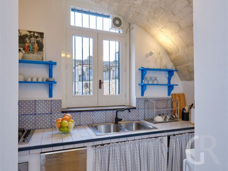 ferienwohnung-raffo-blick-in-die-kueche.jpg