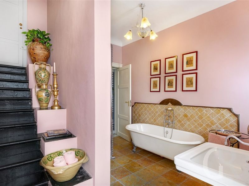 ferienwohnung-sette-capelli-badezimmer-mit-wanne.jpg