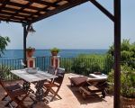 ferienwohnung-torre-archirafi-terrasse-am-meer.jpg