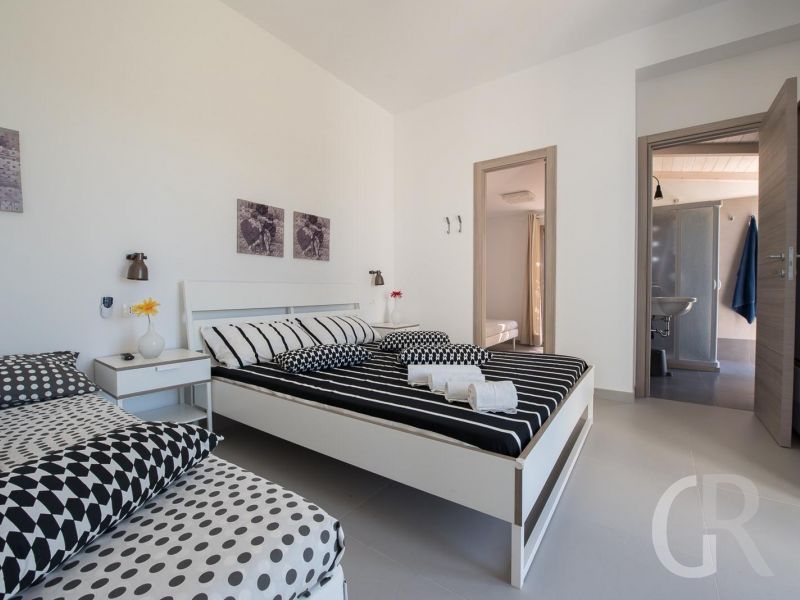 ferienwohnung-uno-schlafzimmer.jpg