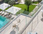 gran-tour-blick-auf-den-pool-und-die-terrasse.jpg