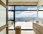 villa-angelina-blick-aus-dem-bad-zum-meer.jpg