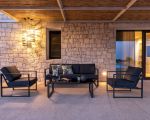 villa-auliva-am-abend-auf-der-terrasse.jpg