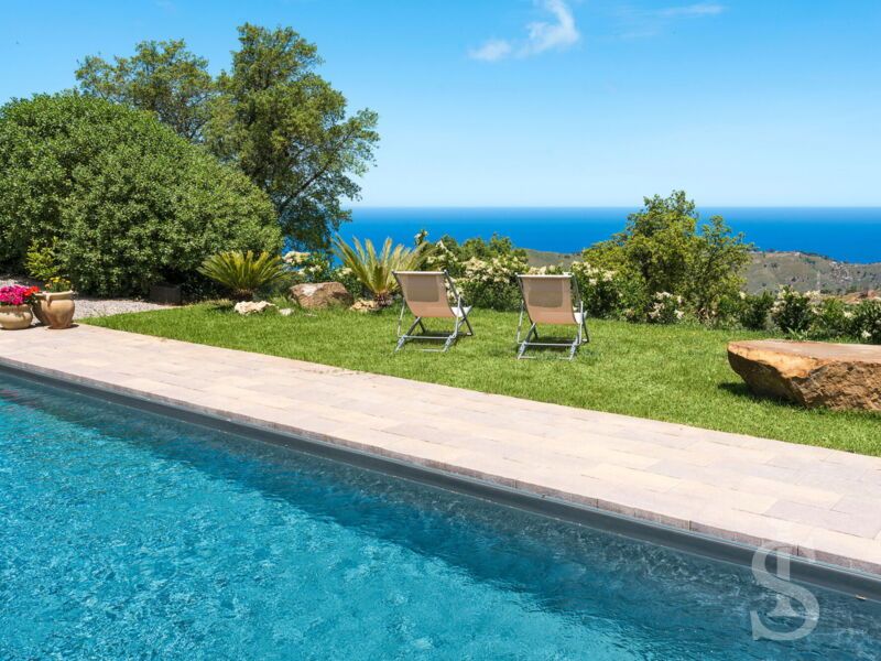 villa-casita-pool-und-meerblick.jpg
