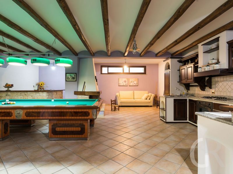 villa-cielo-billard.jpg