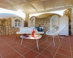 villa-del-mito-ueberdachte-terrasse.jpg