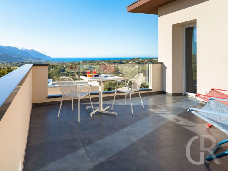 villa-dolce-vita-blick-von-der-terrasse.jpg