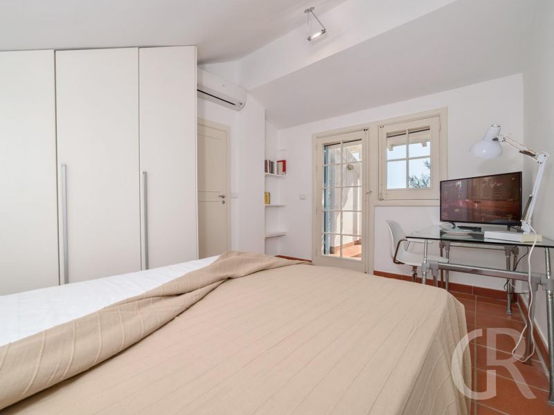 villa-elettra-schlafzimmer-mit-kleiderschrank.jpg