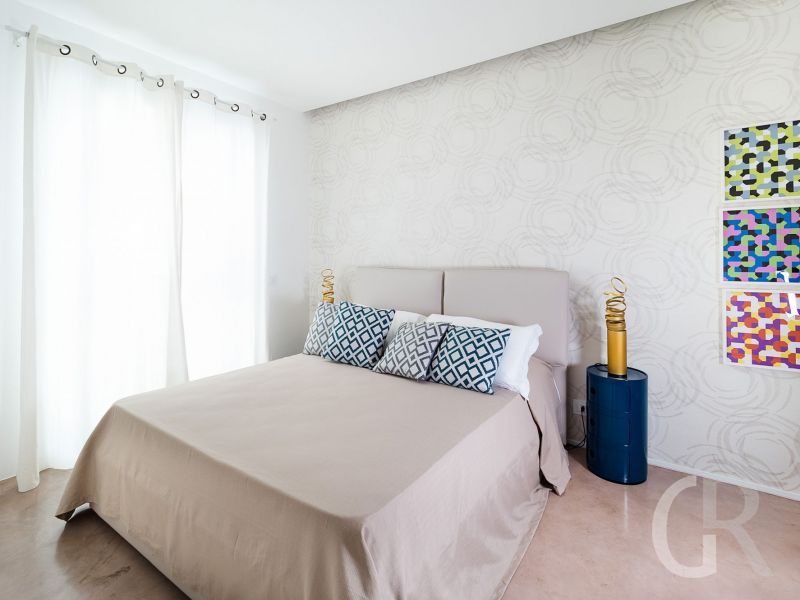 villa-fico-grosses-bett-im-schlafbereich.jpg