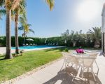 villa-flora-sitzplatz-am-pooljpg.jpg