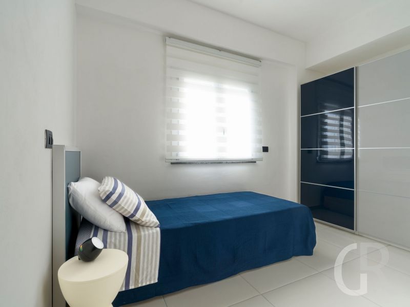 villa-giglio-di-mare-schlafbereich-mit-schrank.jpg