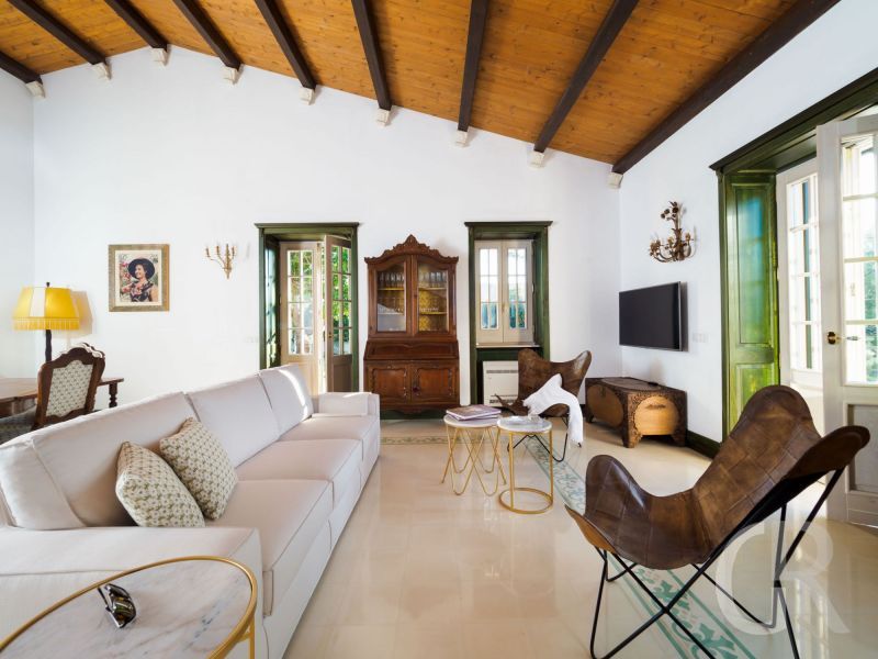 villa-gira-sole-wohnraum.jpg