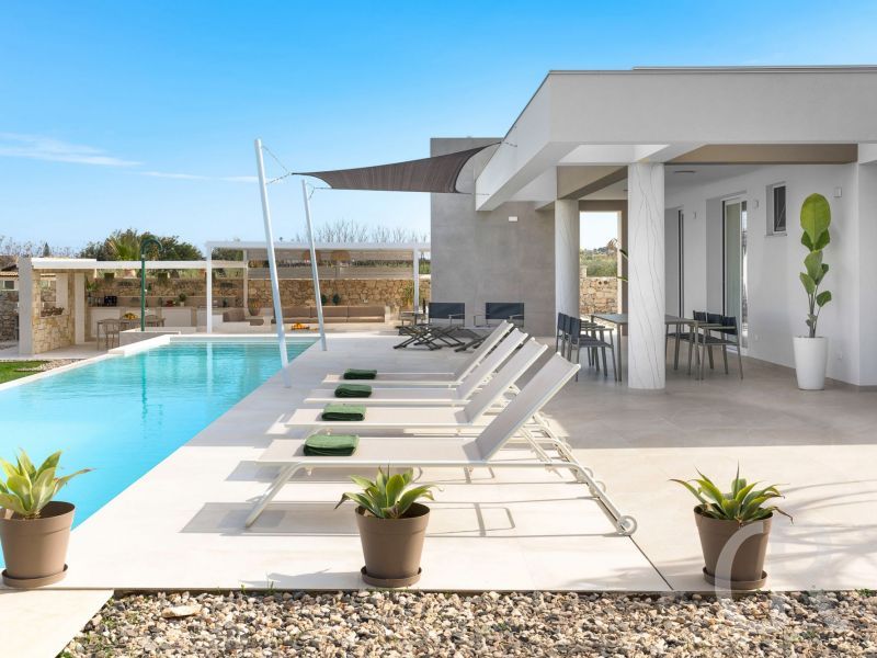 villa-paradisus-pool-mit-villa.jpg