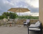 villa-scifazzo-moebilierte-terrasse.jpg