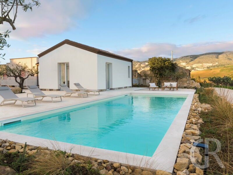 villa-sike-grosser-pool.jpg