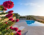 villa-tangi-grosses-schwimmbad.jpg